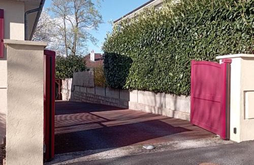 Bellerive-sur-Allier House | Charmant F1 indépendant rez de jardin proche de vichy petits dej compris
