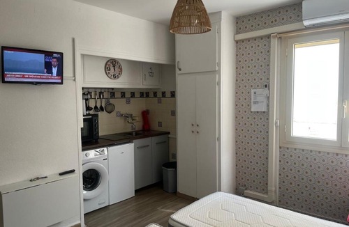 Amelie-les-Bains-Palalda Apartment | Charmant studio climatisé au 1er étage en centre ville