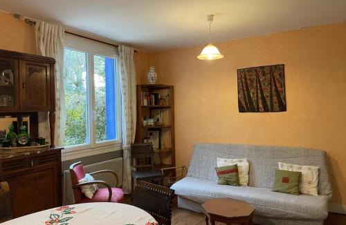Ferrieres-sur-Sichon House | Charmant Gîte Montagnard Animaux Acceptés - FR-1-489-41