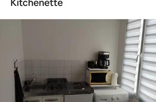 Saint-Charles du Port Apartment | charmant studio canapé lit Netflix bein sport wifi