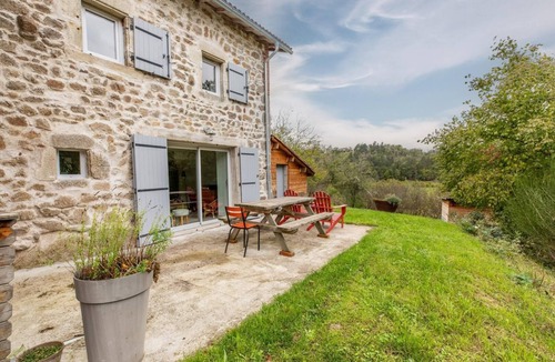 Saint-Dier-dʼAuvergne House | Charmante Maison Cocooning en Pleine Nature