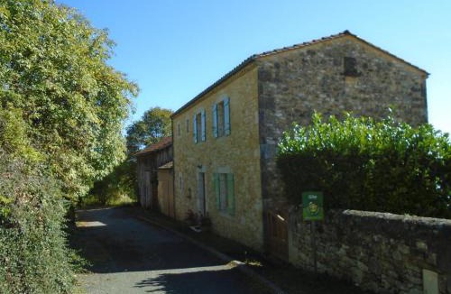 Monpazier House | Charmante maison à Monpazier avec Wifi et parking privatif - FR-1-616-173