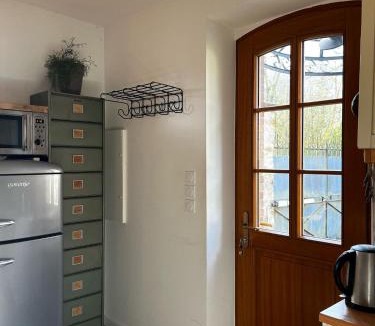 Bois-le-Roi House | Charmante Maison d'Hôtes avec Parc, entre Seine et Forêt de Fontainebleau et à 30mn de Paris