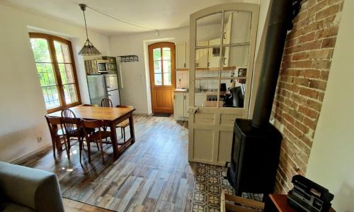 Bois-le-Roi House | Charmante Maison d'Hôtes avec Parc, entre Seine et Forêt de Fontainebleau et à 30mn de Paris