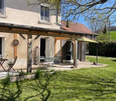 Valencogne House | Charmante maison de campagne proche du lac de Paladru