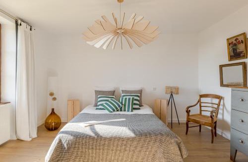 Les Salles House | Charmante maison de famille au calme, 5 chambres, jacuzzi