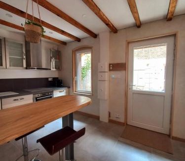 Pontarlier Apartment | Charmante maisonnette