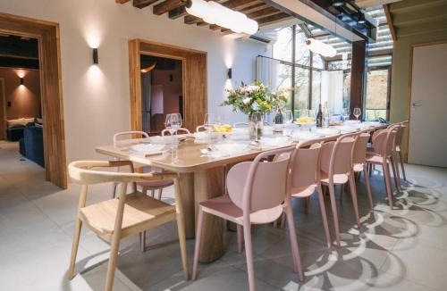 Contigny House | Charme Authentique du XIVe siècle avec WiFi et Parking à Contigny - FR-1-489-621