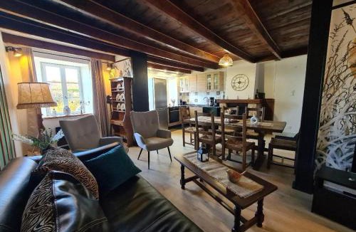 Saint-Germain-sur-Ay House | Charme, tranquillité, proche mer