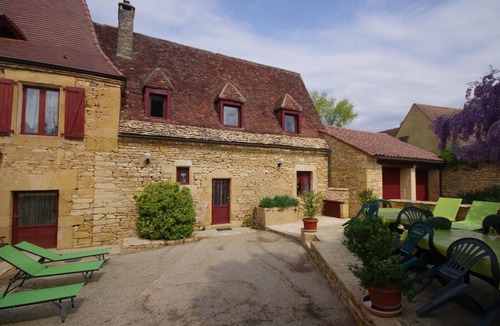 Marcillac-Saint-Quentin Cottage | Charming cottage for 12 with WiFi, pets, and parking near Sarlat
