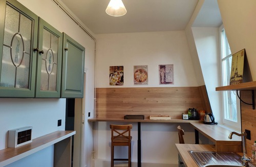 Nemours Apartment | Charming 100m2 apartment in the heart of Nemours in a beautiful Maison de Maître