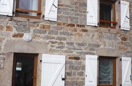 La Chambonie Cottage | Charming 2-bedroom home, pets allowed, mountain