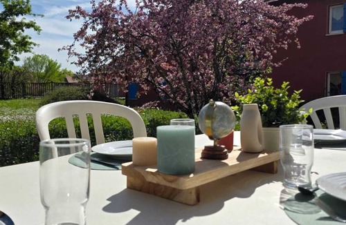 Prayssac House | Charming 2-bedroom house in serene Prayssac with swimming Pool