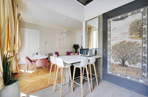 Champs-Elysees Apartment | Charming 2BR/4P - Georges V/Champs-Ã‰lysÃ©es