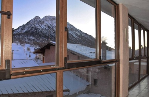 Montgenevre Apartment | Charming 2BR Apartment for 7, Central Montgenèvre, South-Facing Balcony