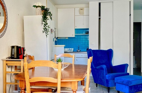 Le Pouldu Apartment | Charming 3-Min Walk to Beach, Quiet with Terrace & Parking