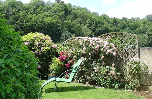 Pontivy House | Charming 4 * riverside accommodation near Pontivy Blavet Valley