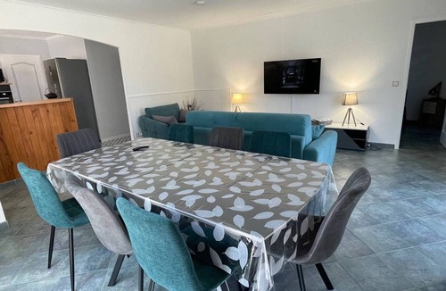 Elne House | Charming 4-Room House with Private Pool, Garden, and Pergola - Ideal for 8 Guests in Peaceful Elne