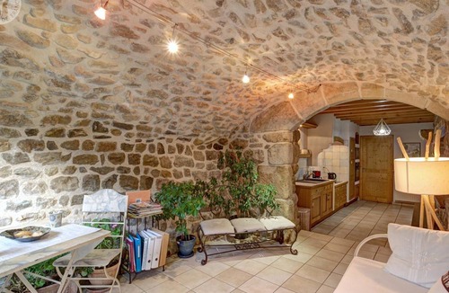 Montarcher Cottage | Charming 6-Person Cottage with Enclosed Garden in Montarcher