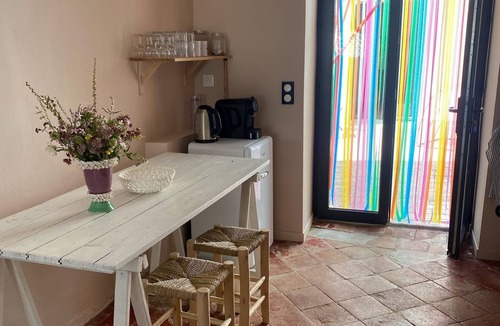 Valleraugue Apartment | Charming apartment nestled in an old provencal Mas with a pool and jacuzzi.