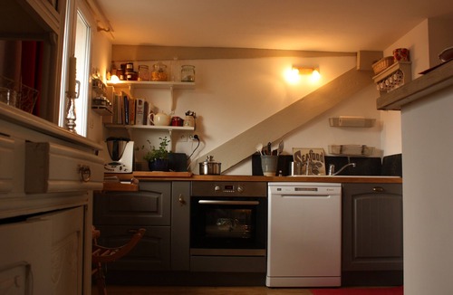 Vannes Apartment | charming apartment building 19th in historic city center.