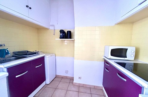 Collioure Apartment | Charming apartment in Collioure center with balcony