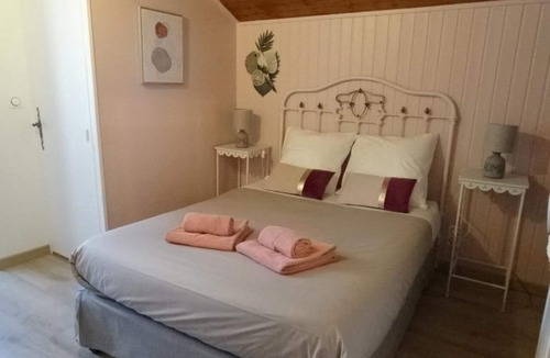 Venterol Bed & Breakfast | Charming B&B for a sunny getaway with seasonal pool