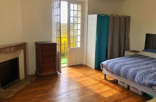 Jouy-sur-Morin House | Charming bourgeois house 1 hour from Paris - 12 travellers - garden 3,370 sqm