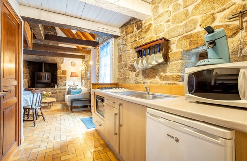 Ergue-Gaberic House | Charming Breton House with Shared Pool