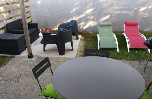 Plobannalec-Lesconil Ski Chalet | charming cottage, swimming pool, near beaches, adult bicycles available.