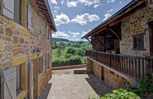Belmont-de-la-Loire Cottage | Charming cottage with terrace and pets allowed in Belmont-de-la-Loire