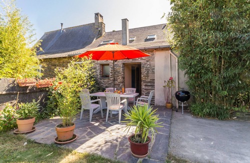 Moisdon-la-Riviere Cottage | Charming Cottage with Garden, Near Nantes, Baby & Pet-Friendly