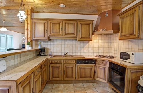 Gumieres Cottage | Charming cottage for 11 with pets allowed and wood stove, Livradois-Forez