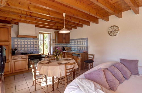 Les Salles Cottage | Charming cottage for 10, nature and comfort with pets allowed
