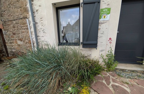 Asserac Cottage | Charming cottage in Assérac, near sea, private garden, wifi