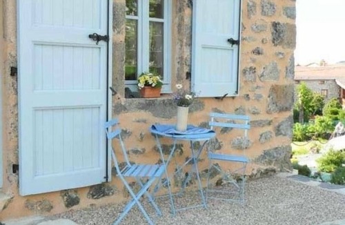 Ouides Cottage | Charming Cottage in Ouides: Fireplace, Garden, Hiking Nearby
