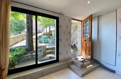 Blavozy Cottage | Charming Cottage Near Puy-en-Velay with Private Terrace and Modern Amenities