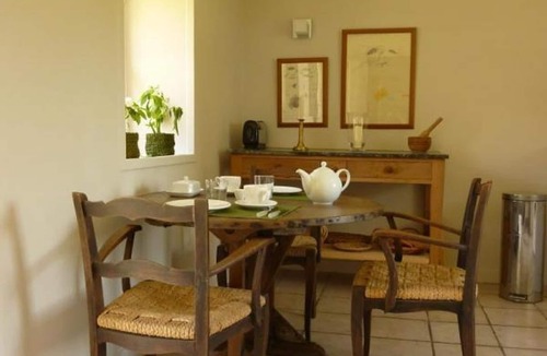 Trateau Cottage | Charming country house with garden at Château de Vesset