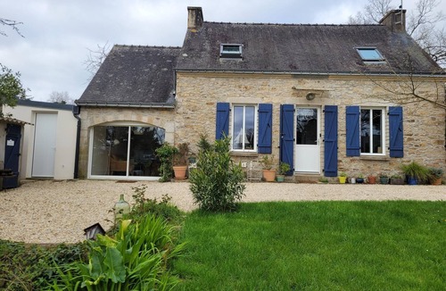 Surzur House | Charming country stone house