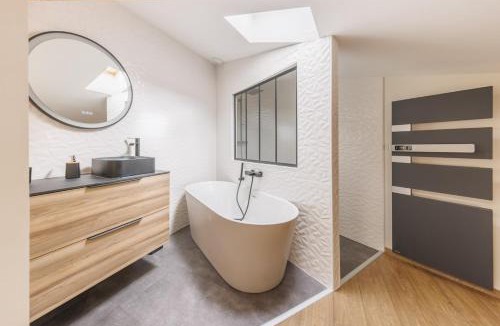 Issoire House | Charming cozy village house