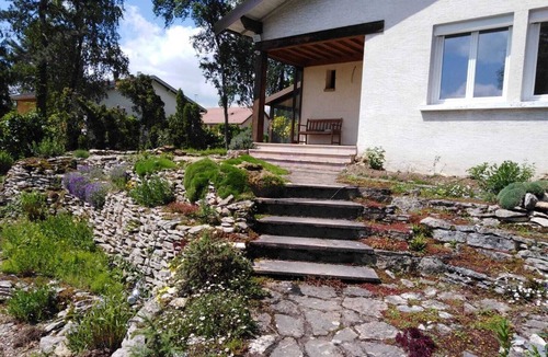 Paroisse Saint-Vincent-de-Paul House | Charming detached house in the hills above Dole
