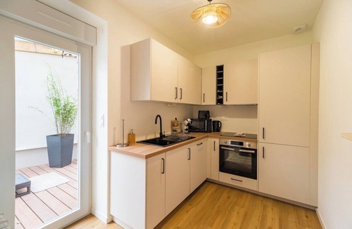 Guingamp Apartment | Charming Duplex with Jacuzzi, Guingamp Center