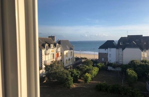 Quiberon Villa | Charming family villa 50 metres from the main beach