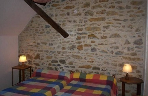 Joue-l'Abbe Cottage | Charming Farmhouse with Fireplace, Garden, and Modern Amenities in Joué-l'Abbé