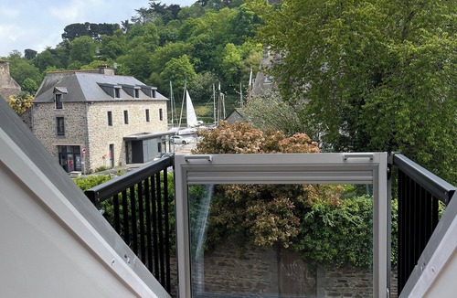 Plerin House | Charming fisherman's cottage on the port