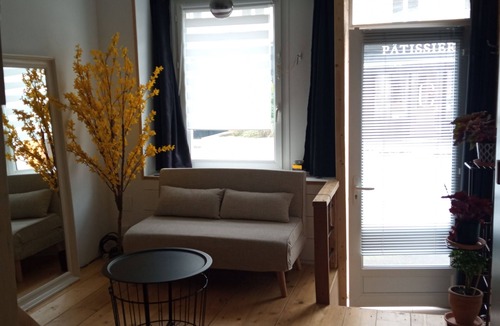 Equeurdreville-Hainneville Apartment | Charming studio in the heart of a shopping street, 2 steps from NAVAL GROUP
