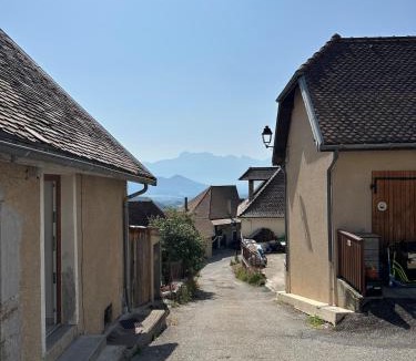 Saint-Michel-les-Portes Apartment | Charming apartment
