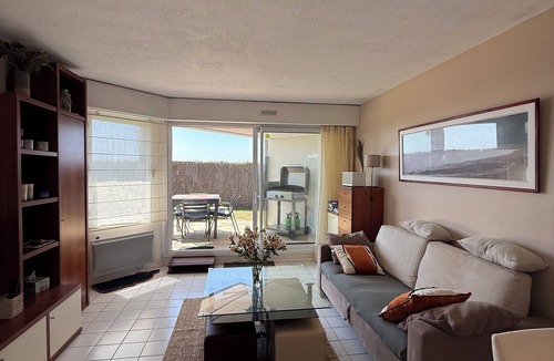 Saint-Pierre-Quiberon Apartment | Charming apartment overlooking Penthievre beach (Presqu'île Quiberon)