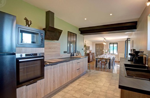 Saint-Priest-la-Prugne Cottage | Charming cottage for 12/14 with pool and games in Saint-Priest-la-Prugne