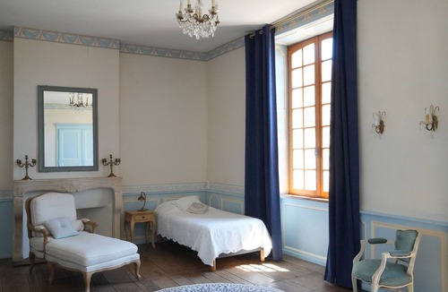 Lussat House | Charming gîte Domaine des Glycines heated pool Lussat Limousin 6-12 pers